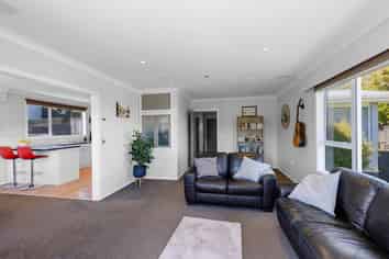 76 Major Drive, Kelson