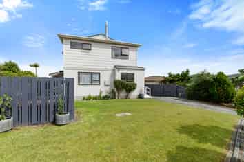 1/26 Outram Grove, Kelson