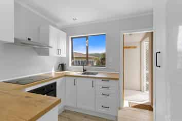 1/26 Outram Grove, Kelson