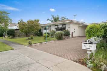 8A Gemini Place, Kawaha Point