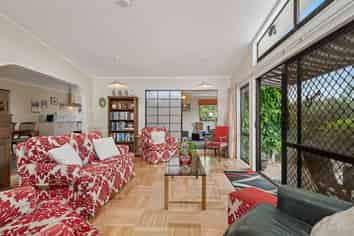 8A Gemini Place, Kawaha Point