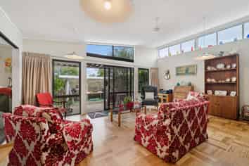 8A Gemini Place, Kawaha Point