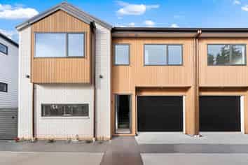 8/27 Red Hill Road, Papakura