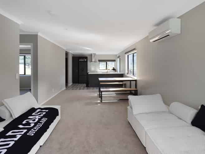 32 Harry Martin Lane, Wainuiomata