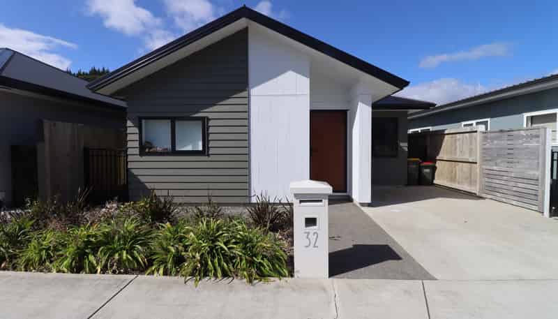 32 Harry Martin Lane, Wainuiomata