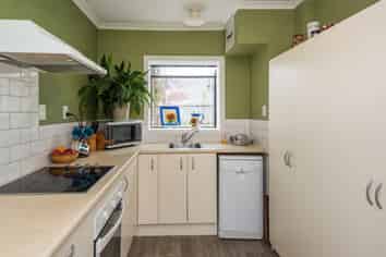 10/27 Cornwall Street, Saint Albans