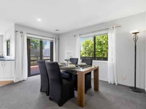 35A  Baird Street, Howick