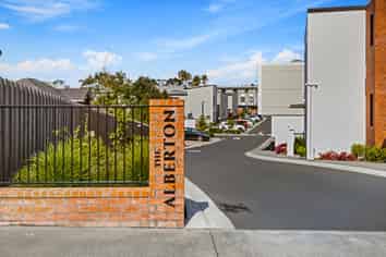 115/124 Taylors Road, Mount Albert