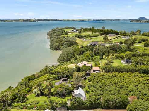 313 Pahoia Road, Whakamarama