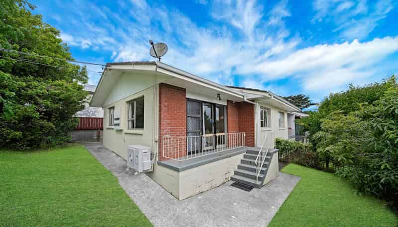 1/68 West Coast Road, Glen Eden