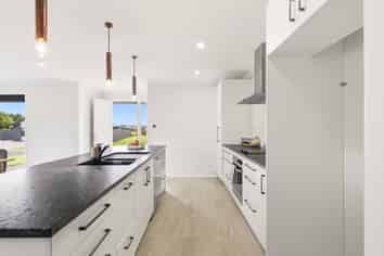 48 Harakeke Drive, Wharewaka