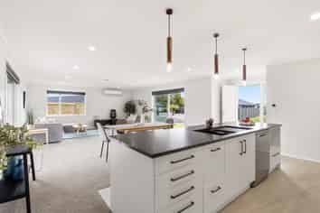 48 Harakeke Drive, Wharewaka