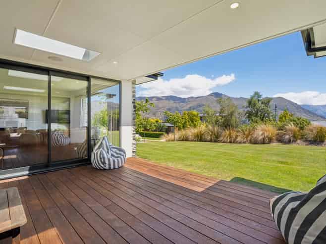 5 Clearview Street, Wanaka