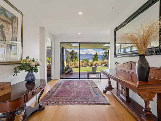 5 Clearview Street, Wanaka