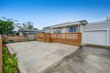 2/33F Springs Road, Parakai