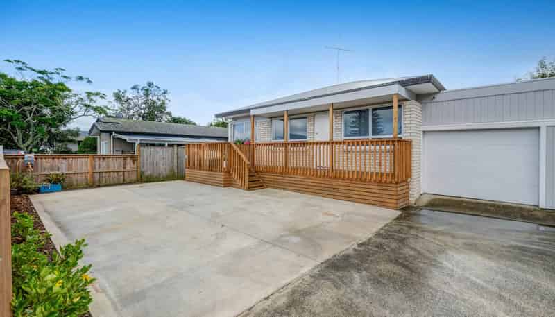 2/33F Springs Road, Parakai