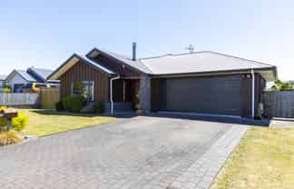 13 Lochaber Drive, Nukuhau