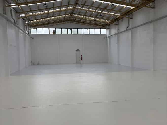 Bright and clean Industrial