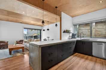 9A Haunui Road, Pukerua Bay