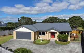 6 Ishtar Place, One Tree Point