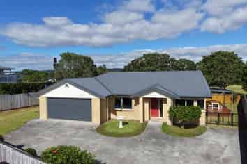 6 Ishtar Place, One Tree Point