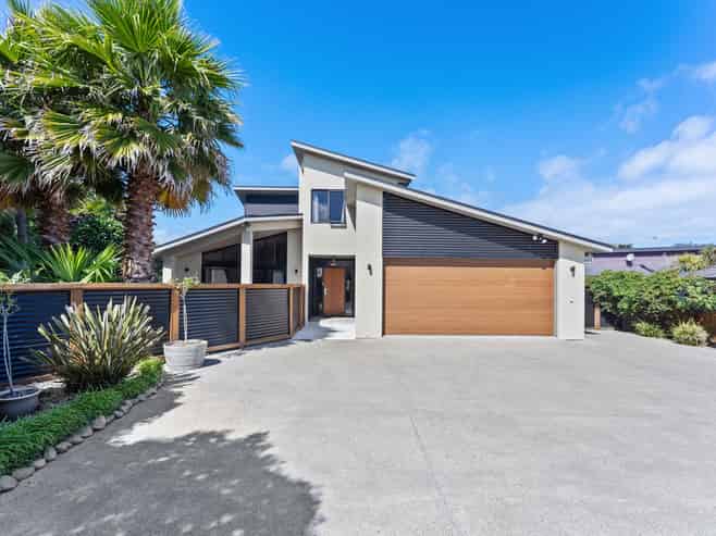 5 Quadrant Heights, Paraparaumu