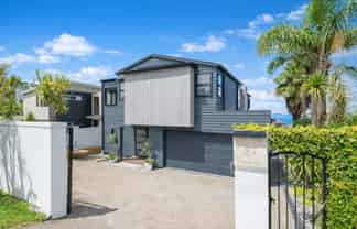 31 Churchill Road, Murrays Bay