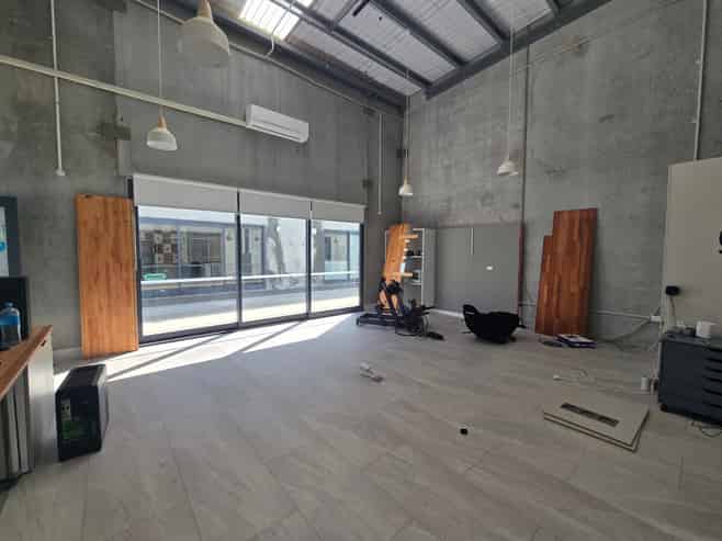 Unique Showroom/Office Offering