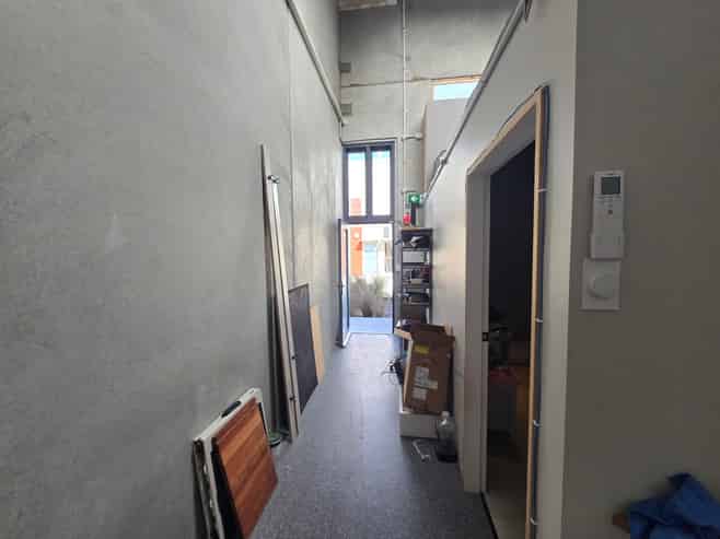 Unique Showroom/Office Offering