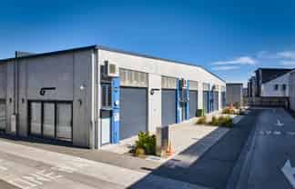 Unique Showroom/Office Offering