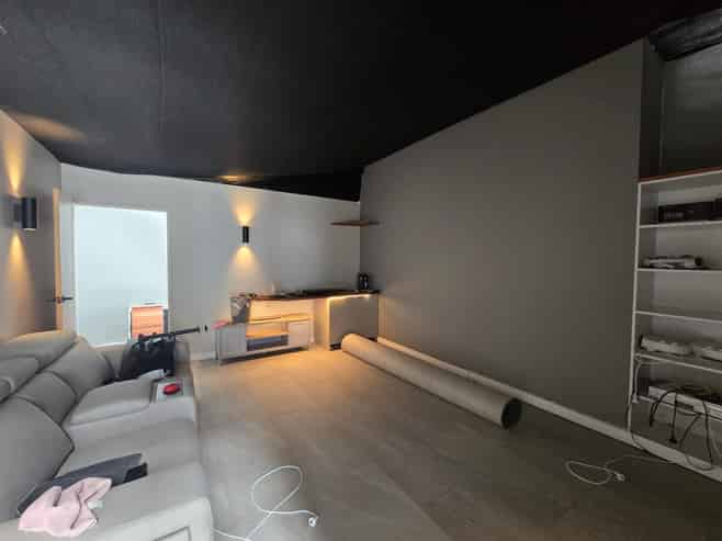 Unique Showroom/Office Offering