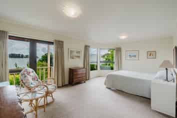 135A Lake Crescent, Hamilton Lake