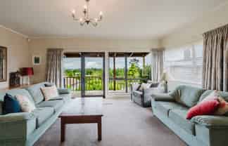 135A Lake Crescent, Hamilton Lake