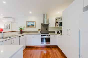 135A Lake Crescent, Hamilton Lake