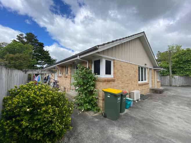 1/17a Fow Street, Hamilton Central