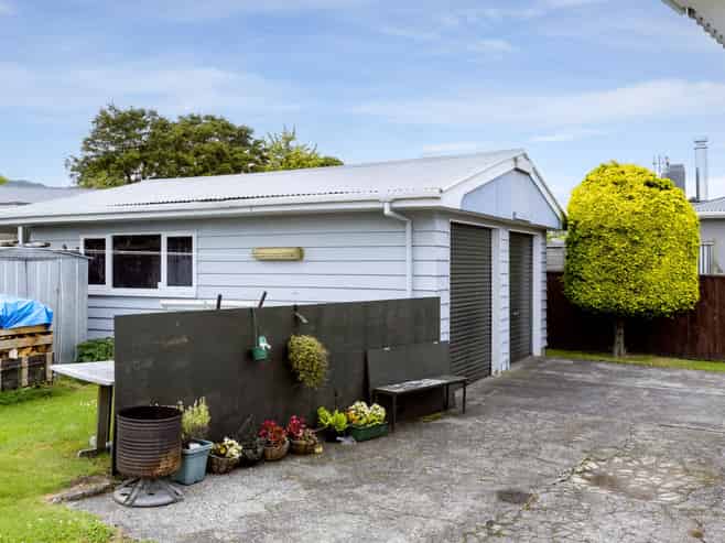 2 Tamatea Road, Taupo