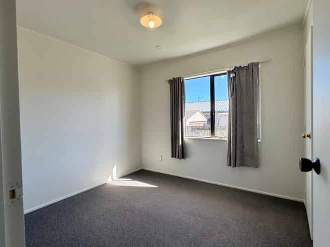 12a Lloyd Drive, Nawton