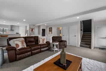 74B Grand Vue Road, Kawaha Point