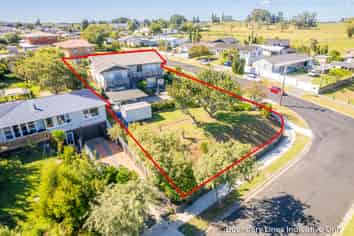 80 McKay Drive, Temple View