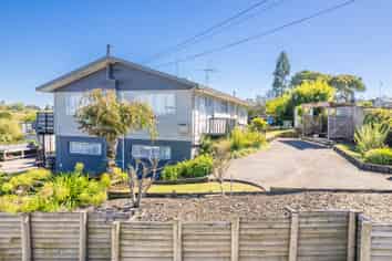 80 McKay Drive, Temple View