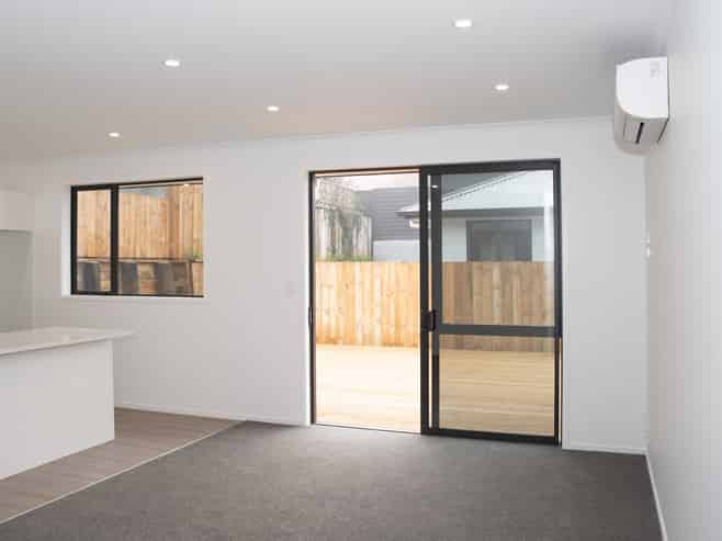 1/102 Howell Avenue, Riverlea