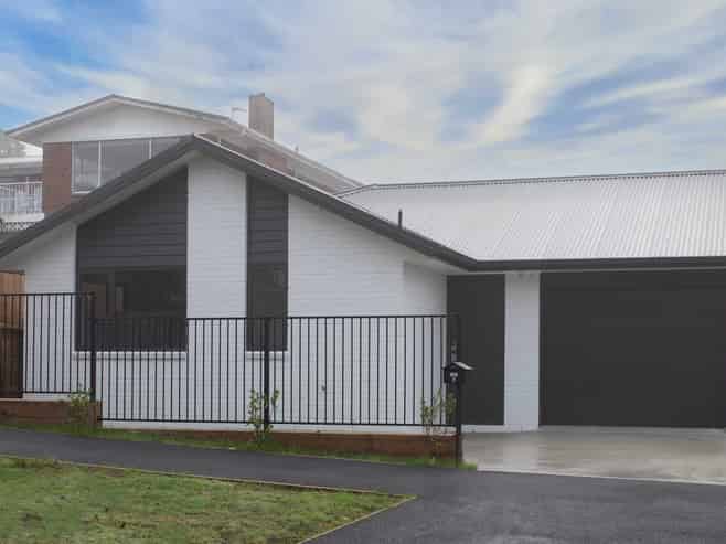 1/102 Howell Avenue, Riverlea