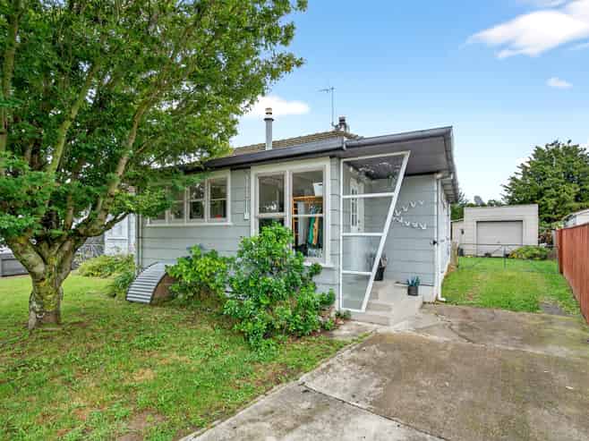 13 Churchill Avenue, Masterton