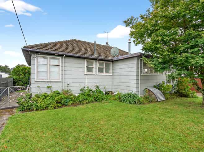 13 Churchill Avenue, Masterton