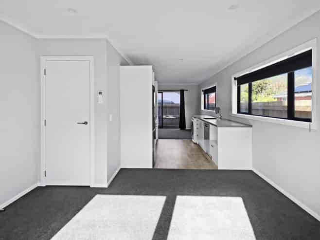 B/130 Wellington Road, Wainuiomata