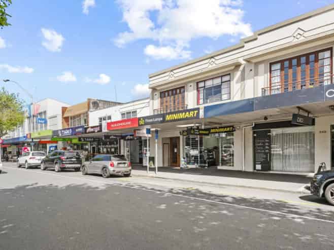 Three Lamps retail offering