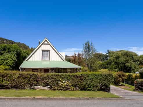 26 Woodills Road, Akaroa