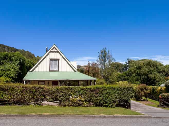 26 Woodills Road, Akaroa