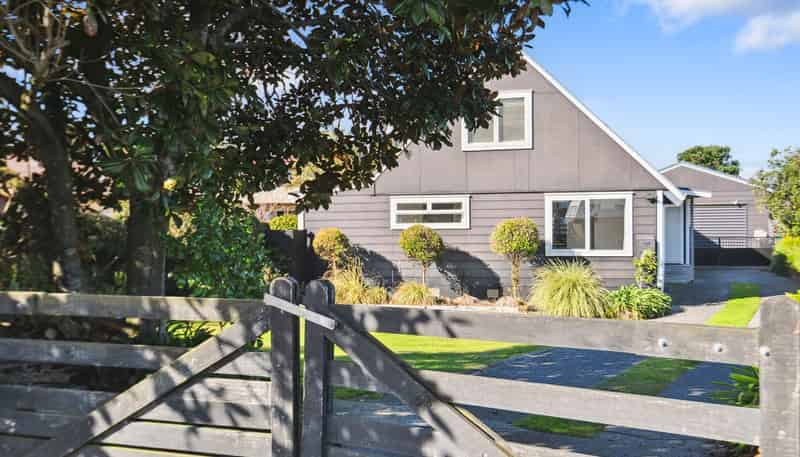 161 Karewa Parade, PAPAMOA BEACH