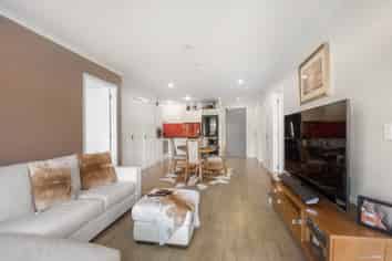 105/19 Bute Road, Browns Bay